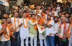 कांग्रेस को लगा झटका कांग्रेस अनुसूचित विभाग जिला अध्यक्ष राजेश पासी अपने सैकड़ो समर्थको संग हुऐ भाजपा मे शामिल,