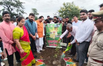 गौला रेंज में 👉स्वच्छता ही सेवा पखवाड़ा” एवं वृक्षारोपण कार्यक्रम