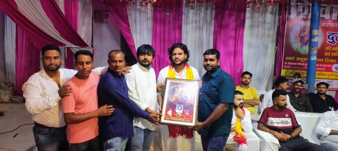 रुद्रपुर: दुर्गा पूजा पंडाल से गूंजा बंगाली समाज का आंदोलनकारी स्वर