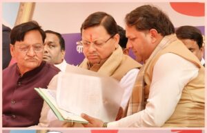 महापौर ने सीएम से की काशीपुर बाईपास की चौड़ाई कम करने की मांग -अन्य मामलों को लेकर भी सौंपे ज्ञापन