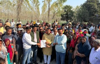 विधायक शिव अरोरा ने तहसीलदार क़ो पोल्ट्रीफार्म के खिलाफ जांच कर कार्यवाही के दिये निर्देश