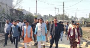 महापौर ने निर्माणाधीन बस टर्मिनल का किया निरीक्षण जल्द शुरू होगा बस टर्मिनलः विकास शर्मा बस टर्मिनल की जद में आ रहे व्यापारियों का होगा पुनर्वास