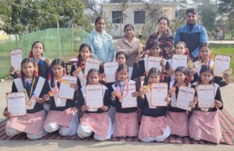 जीजीआईसी ,फाजिलपुर महरौला रुद्रपुर में चल रहे 90 दिवसीय सेल्फ डिफेन्स प्रशिक्षण शिविर का हुआ समापन।