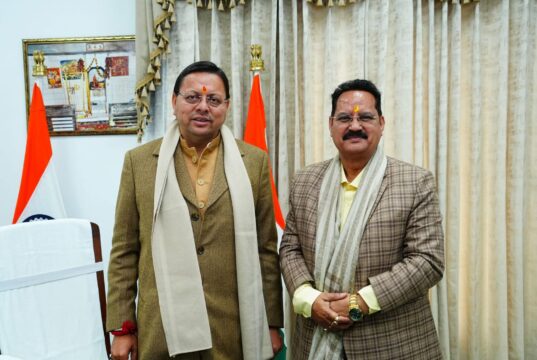 पत्रकारों के हकों के लिए मुख्यमंत्री से मिले नेगी