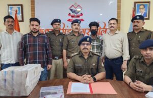 एक hyundai exter कार से 25 डिब्बों में 6000 कैप्सूल Tramadol के साथ एक शातिर अभियुक्त को किया गिरफ्तार