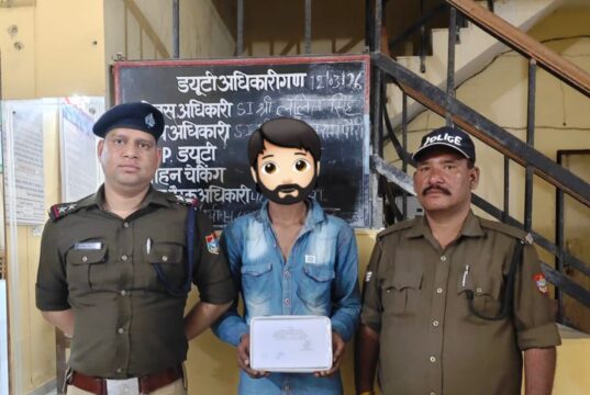 जनपद के सभी थाना/कोतवाली क्षेत्रों में सोशल मीडिया प्लेटफॉर्म्स तथा अन्य माध्यमों पर रखी जा रही है सतर्क निगरानी।