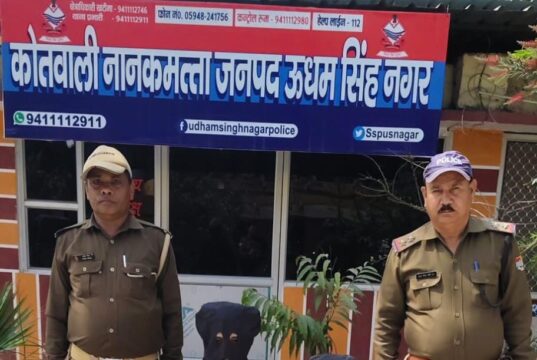कोतवाली नानकमत्ता पुलिस की सतर्कता से मोटरसाइकिल से स्मैक की तस्करी करते 02 आरोपी गिरफ्तार