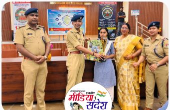 रंगों के जरिए जागरूकता का संदेश: चित्रकला प्रतियोगिता में साइबर अपराध, नशे और महिला सुरक्षा पर छात्रों को किया जागरूक