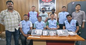 फर्जी शस्त्र लाइसेंस रैकेट पर STF का बड़ा प्रहार, रुद्रपुर से 2 गिरफ्तार, भारी मात्रा में हथियार बरामद
