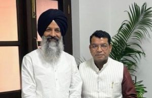 रुद्रपुर आगमन पर राधा स्वामी डेरा ब्यास प्रमुख हजूर जसदीप सिंह जी गिल से मिले विधायक शिव अरोरा